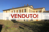 Casa Indipendente con Ampio Giardino in Vendita a Varzi